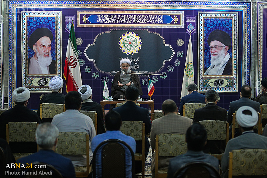 گزارش تصویری/ دیدار نوروزی آیت‌الله رمضانی با کارکنان معاونت فرهنگی مجمع جهانی اهل‌بیت(ع)