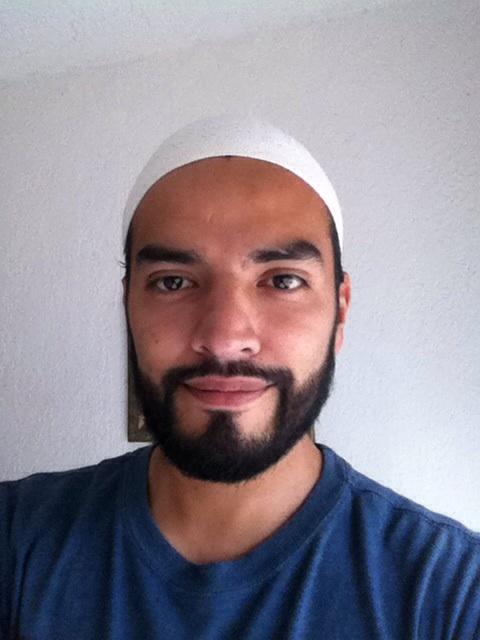 الدكتور جينارو أتاهوالبا بونيلا كورونادو 